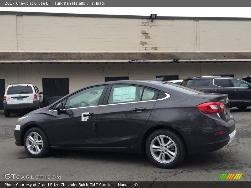 Tungsten Metallic / Jet Black 2017 Chevrolet Cruze LT