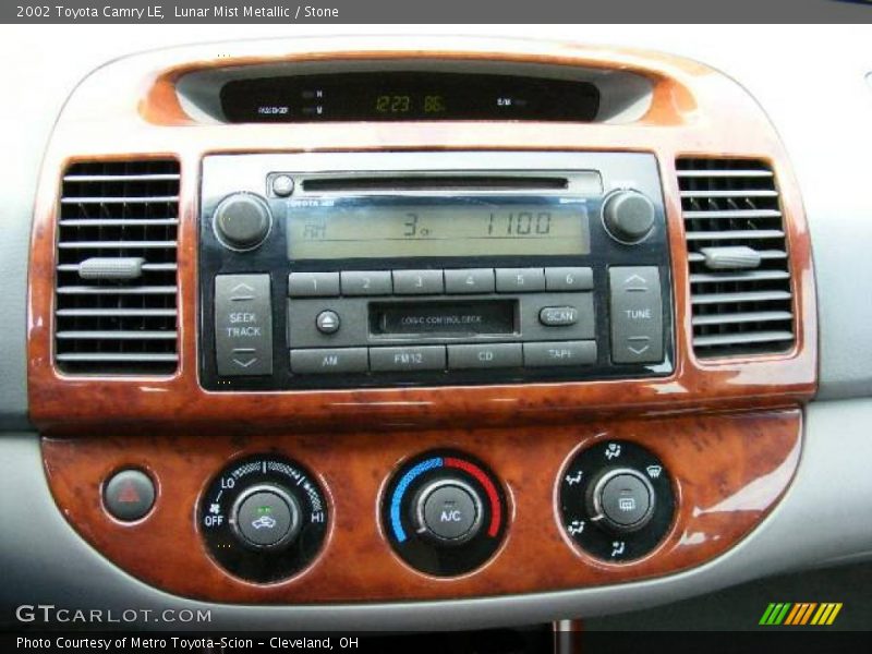 Lunar Mist Metallic / Stone 2002 Toyota Camry LE