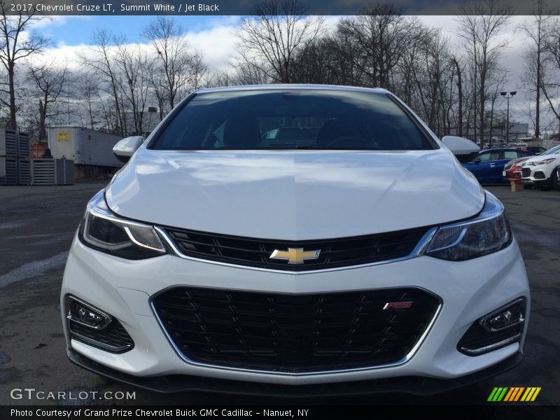 Summit White / Jet Black 2017 Chevrolet Cruze LT