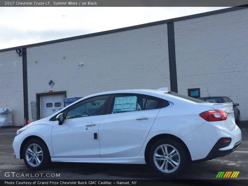 Summit White / Jet Black 2017 Chevrolet Cruze LT