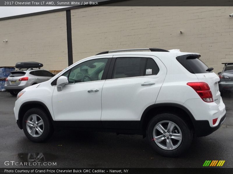 Summit White / Jet Black 2017 Chevrolet Trax LT AWD