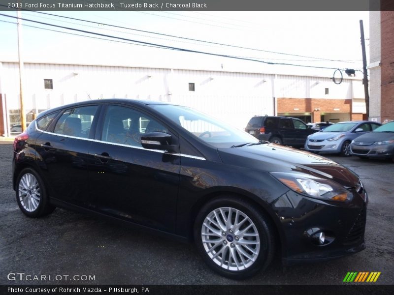 Tuxedo Black / Charcoal Black 2013 Ford Focus Titanium Hatchback
