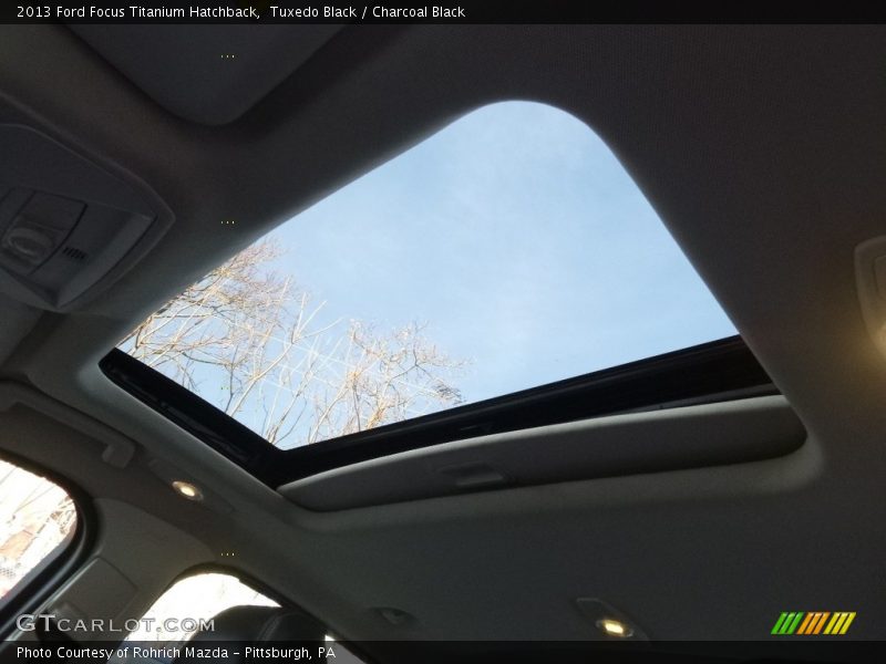 Tuxedo Black / Charcoal Black 2013 Ford Focus Titanium Hatchback