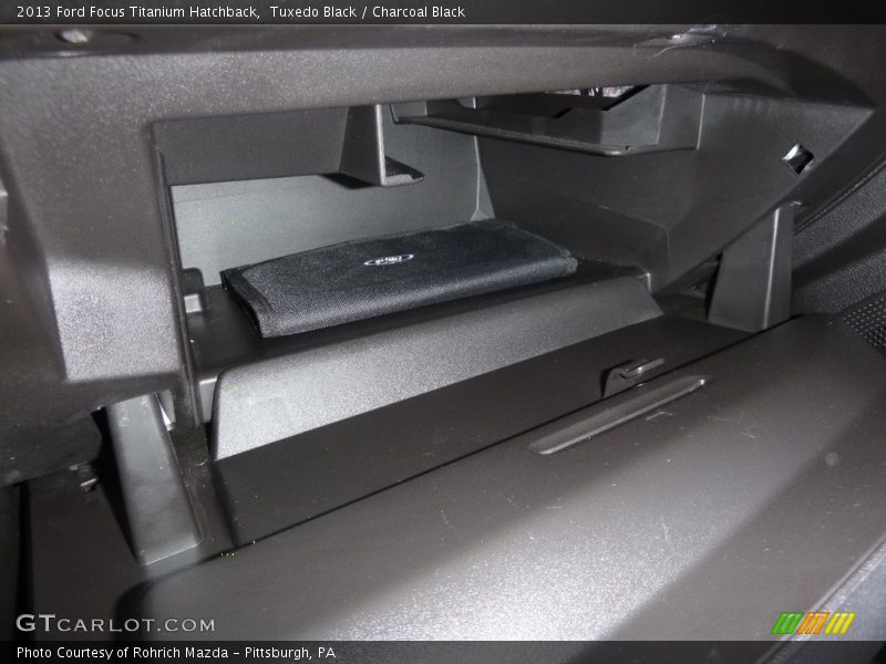 Tuxedo Black / Charcoal Black 2013 Ford Focus Titanium Hatchback