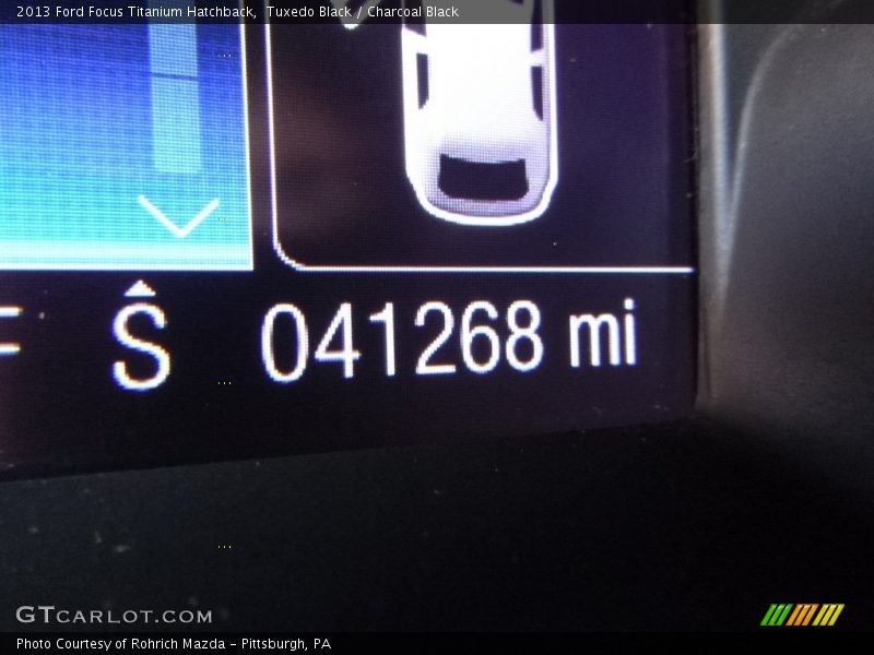 Tuxedo Black / Charcoal Black 2013 Ford Focus Titanium Hatchback