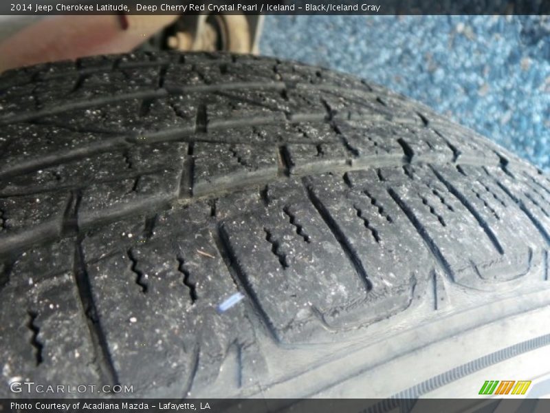 Deep Cherry Red Crystal Pearl / Iceland - Black/Iceland Gray 2014 Jeep Cherokee Latitude