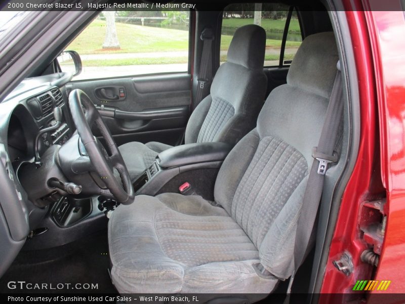 Majestic Red Metallic / Medium Gray 2000 Chevrolet Blazer LS