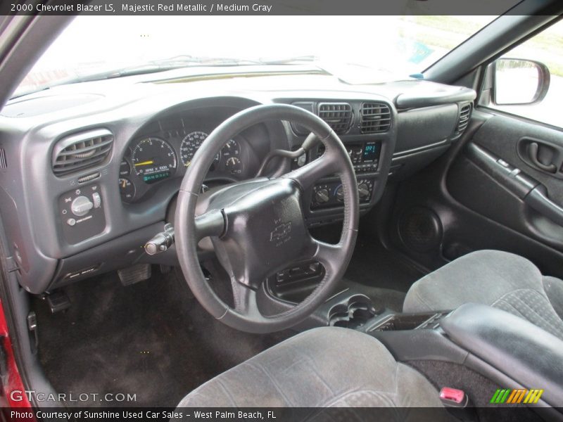 Majestic Red Metallic / Medium Gray 2000 Chevrolet Blazer LS
