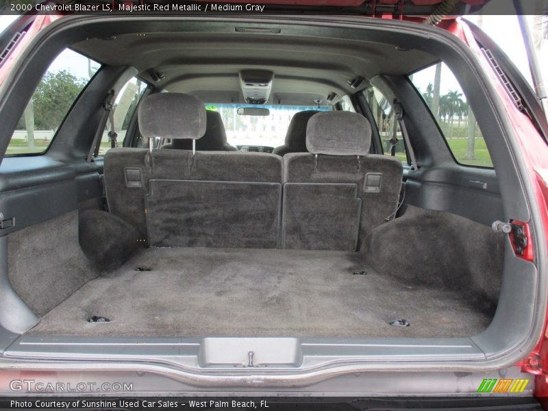 Majestic Red Metallic / Medium Gray 2000 Chevrolet Blazer LS