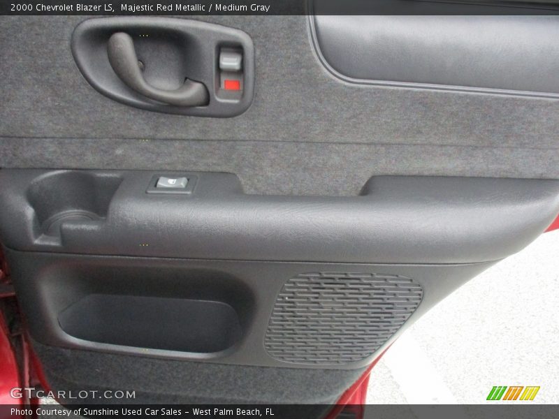 Majestic Red Metallic / Medium Gray 2000 Chevrolet Blazer LS
