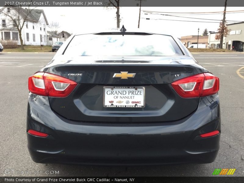 Tungsten Metallic / Jet Black 2017 Chevrolet Cruze LT