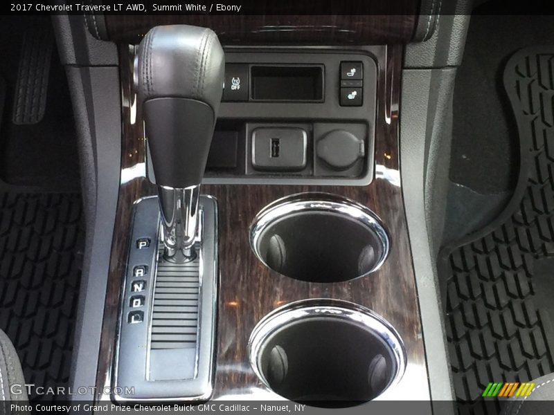 Summit White / Ebony 2017 Chevrolet Traverse LT AWD