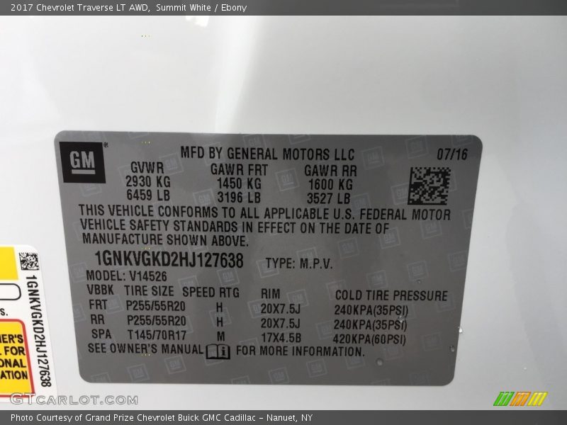 Summit White / Ebony 2017 Chevrolet Traverse LT AWD