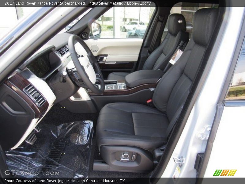 Indus Silver Metallic / Ebony/Ebony 2017 Land Rover Range Rover Supercharged
