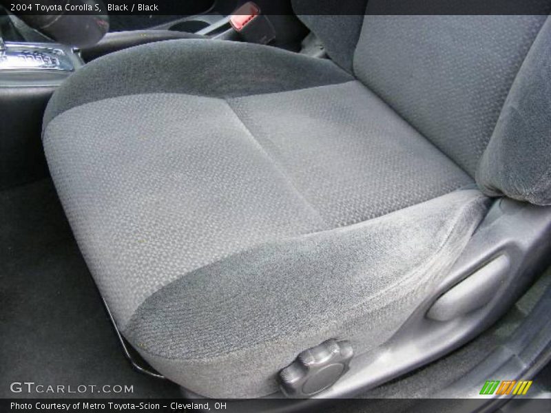 Black / Black 2004 Toyota Corolla S