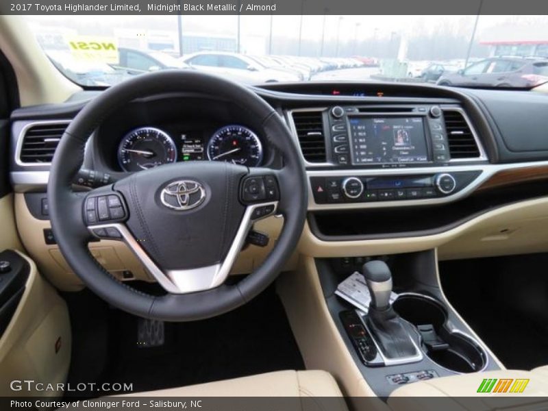 Dashboard of 2017 Highlander Limited