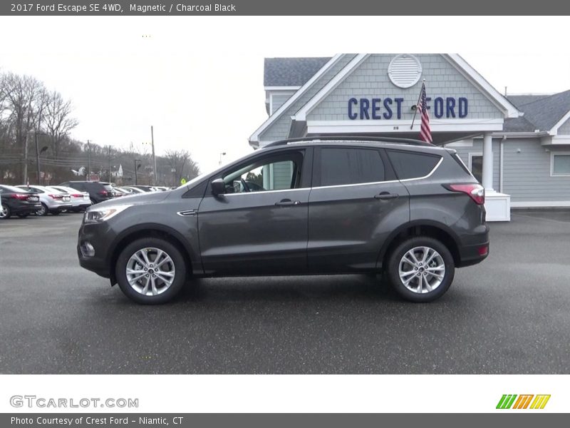 Magnetic / Charcoal Black 2017 Ford Escape SE 4WD