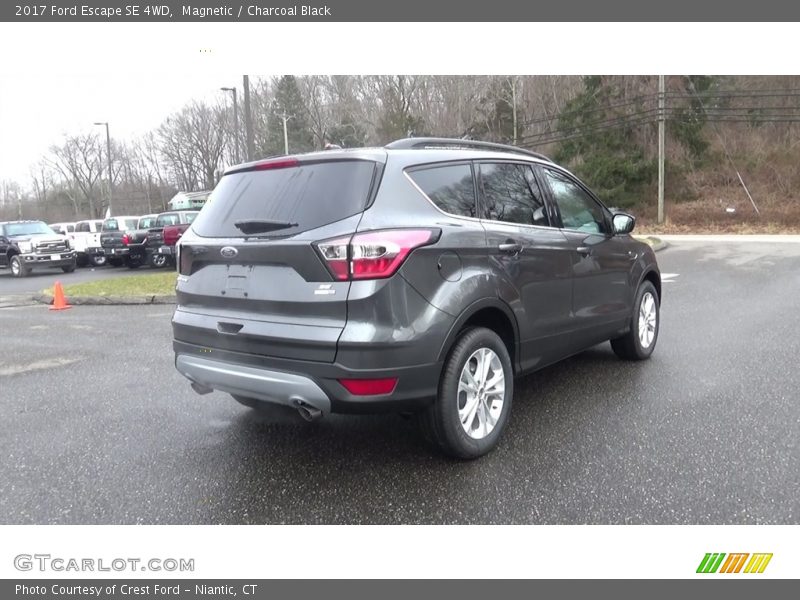Magnetic / Charcoal Black 2017 Ford Escape SE 4WD