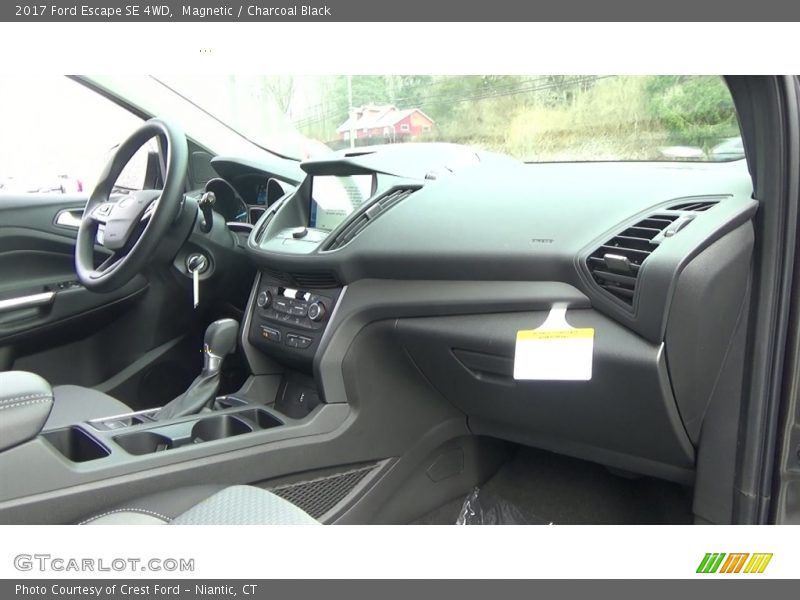 Magnetic / Charcoal Black 2017 Ford Escape SE 4WD