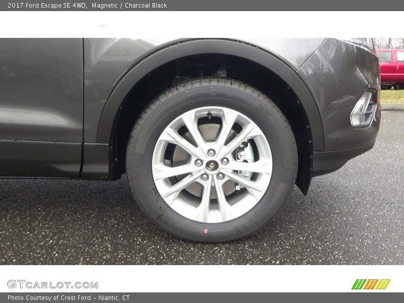 Magnetic / Charcoal Black 2017 Ford Escape SE 4WD