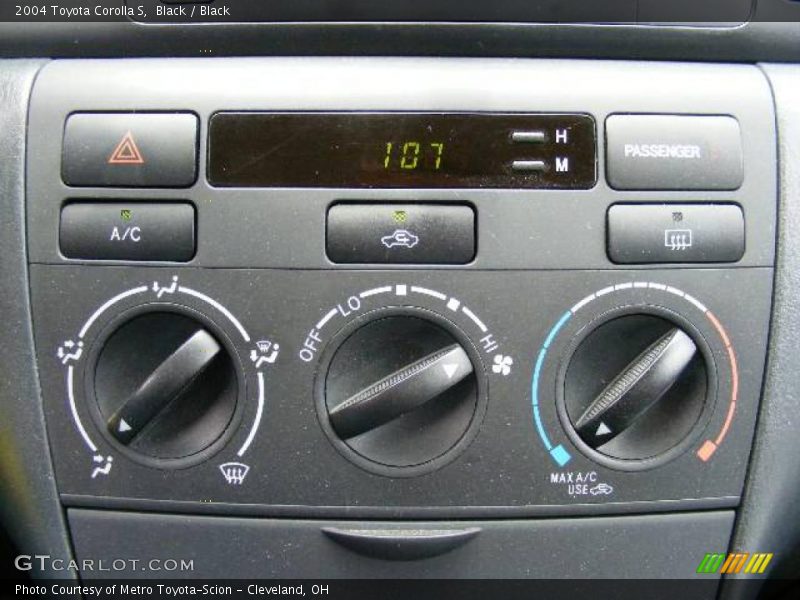 Black / Black 2004 Toyota Corolla S