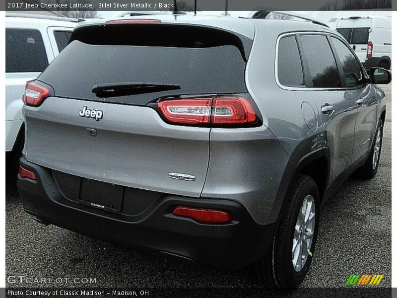 Billet Silver Metallic / Black 2017 Jeep Cherokee Latitude