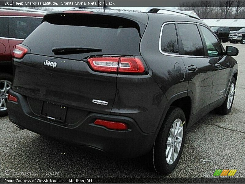 Granite Crystal Metallic / Black 2017 Jeep Cherokee Latitude