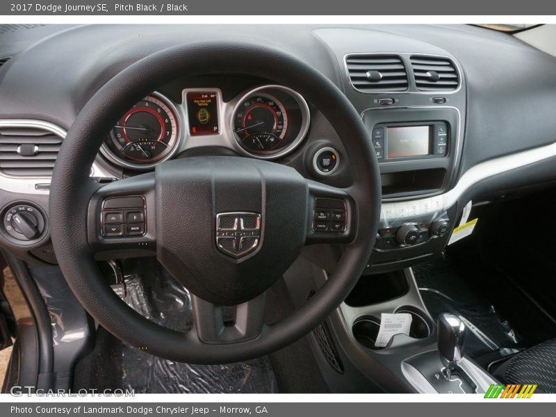Pitch Black / Black 2017 Dodge Journey SE