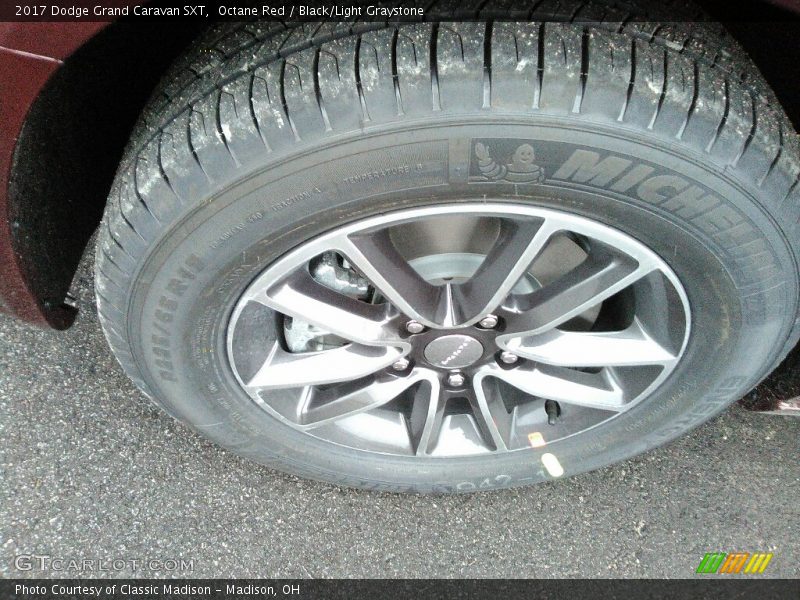 Octane Red / Black/Light Graystone 2017 Dodge Grand Caravan SXT