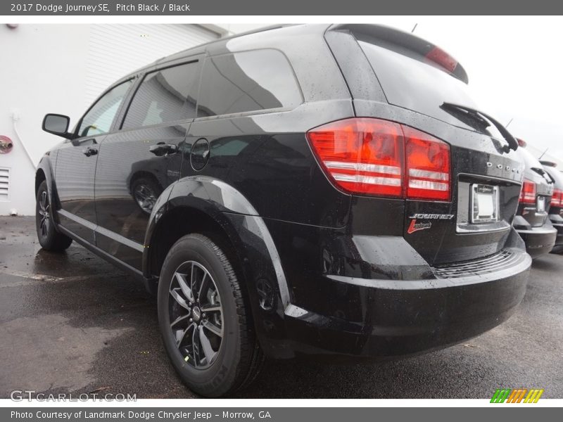 Pitch Black / Black 2017 Dodge Journey SE