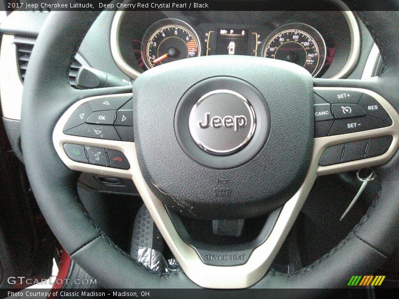 Deep Cherry Red Crystal Pearl / Black 2017 Jeep Cherokee Latitude