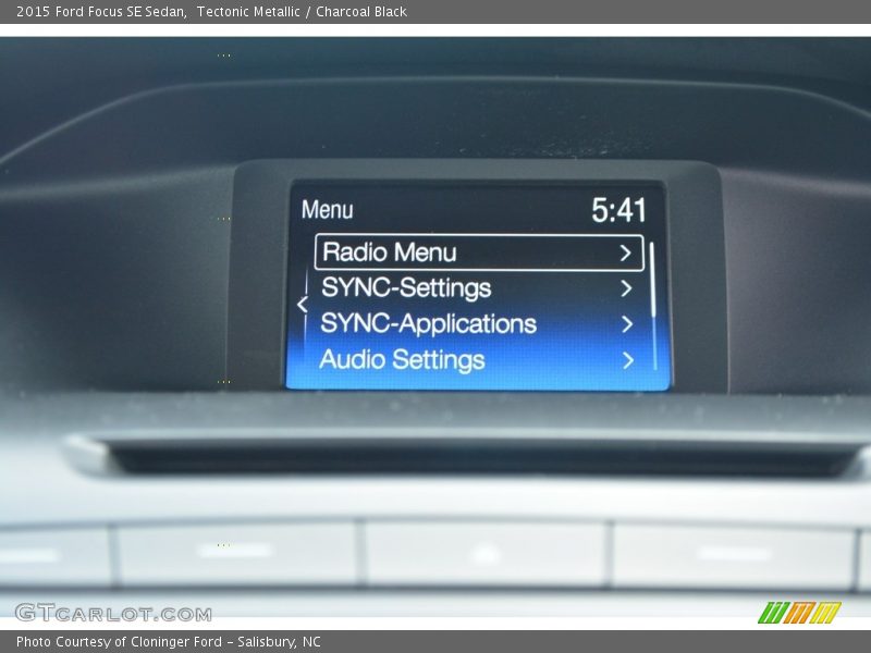 Tectonic Metallic / Charcoal Black 2015 Ford Focus SE Sedan