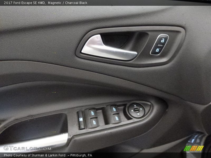 Magnetic / Charcoal Black 2017 Ford Escape SE 4WD