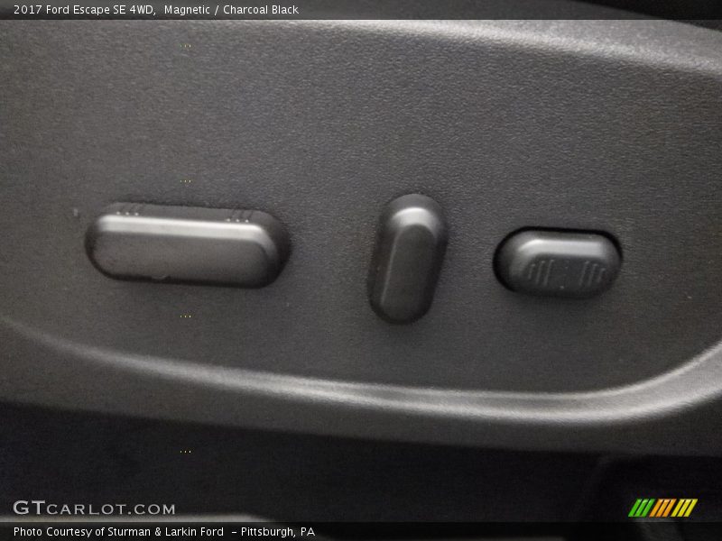 Magnetic / Charcoal Black 2017 Ford Escape SE 4WD