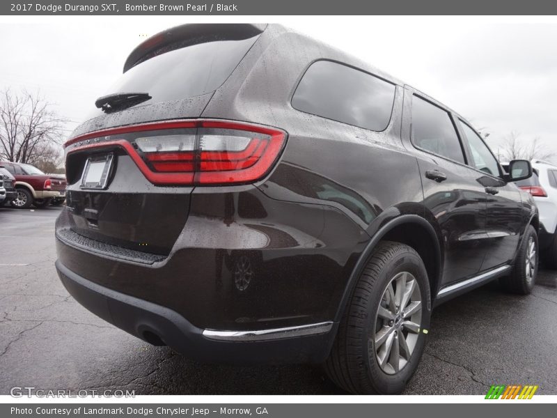 Bomber Brown Pearl / Black 2017 Dodge Durango SXT