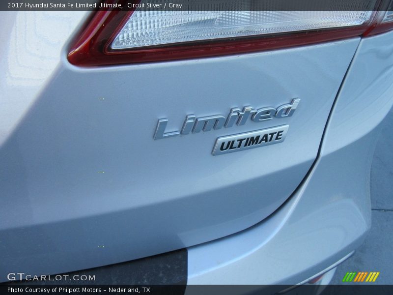 Circuit Silver / Gray 2017 Hyundai Santa Fe Limited Ultimate
