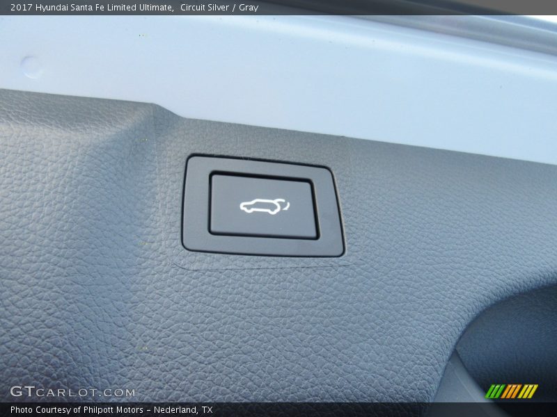 Circuit Silver / Gray 2017 Hyundai Santa Fe Limited Ultimate