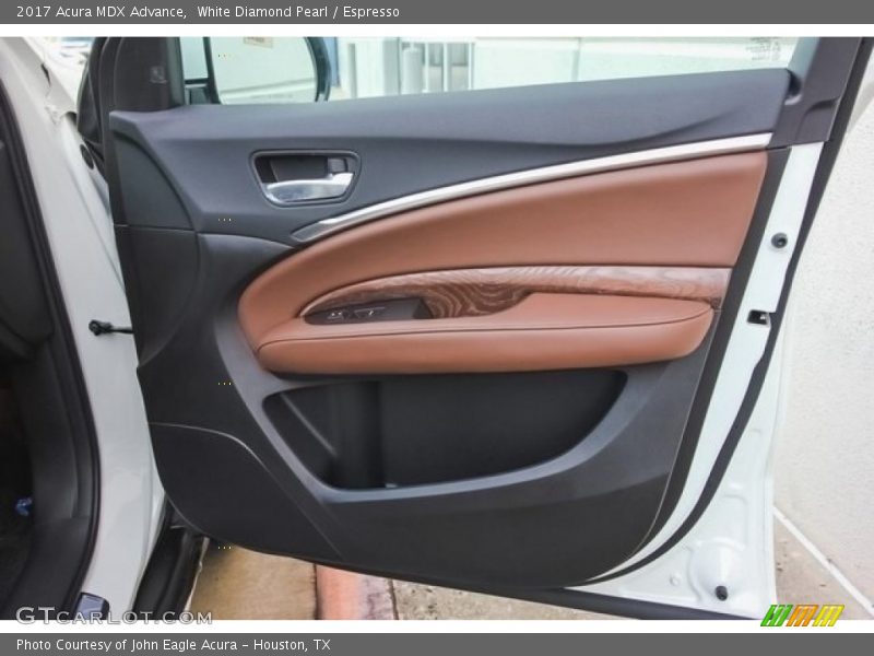White Diamond Pearl / Espresso 2017 Acura MDX Advance