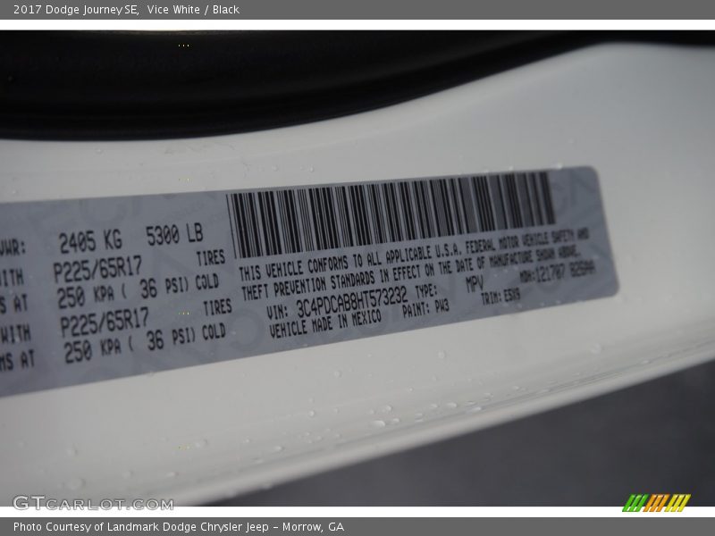 Vice White / Black 2017 Dodge Journey SE