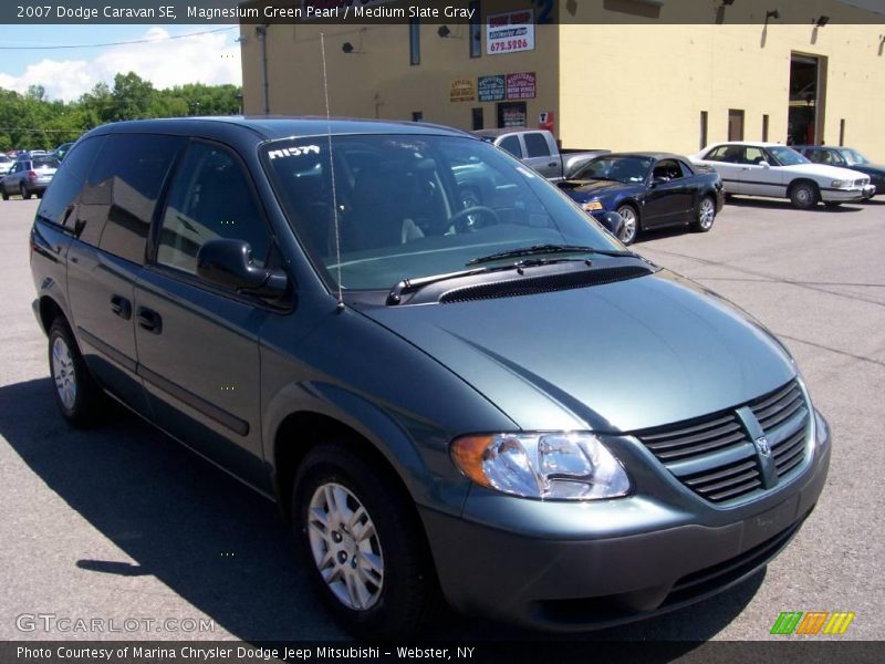 Magnesium Green Pearl / Medium Slate Gray 2007 Dodge Caravan SE