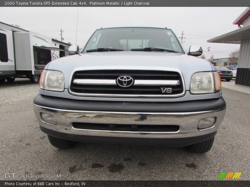 Platinum Metallic / Light Charcoal 2000 Toyota Tundra SR5 Extended Cab 4x4