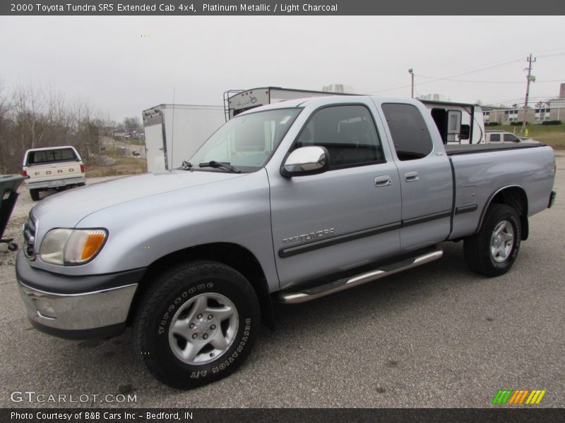 Platinum Metallic / Light Charcoal 2000 Toyota Tundra SR5 Extended Cab 4x4