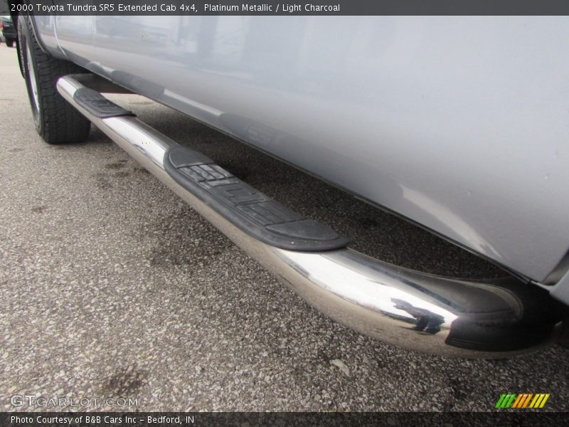 Platinum Metallic / Light Charcoal 2000 Toyota Tundra SR5 Extended Cab 4x4