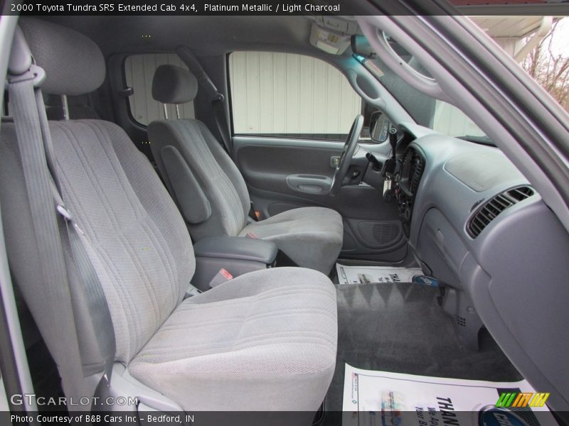 Platinum Metallic / Light Charcoal 2000 Toyota Tundra SR5 Extended Cab 4x4