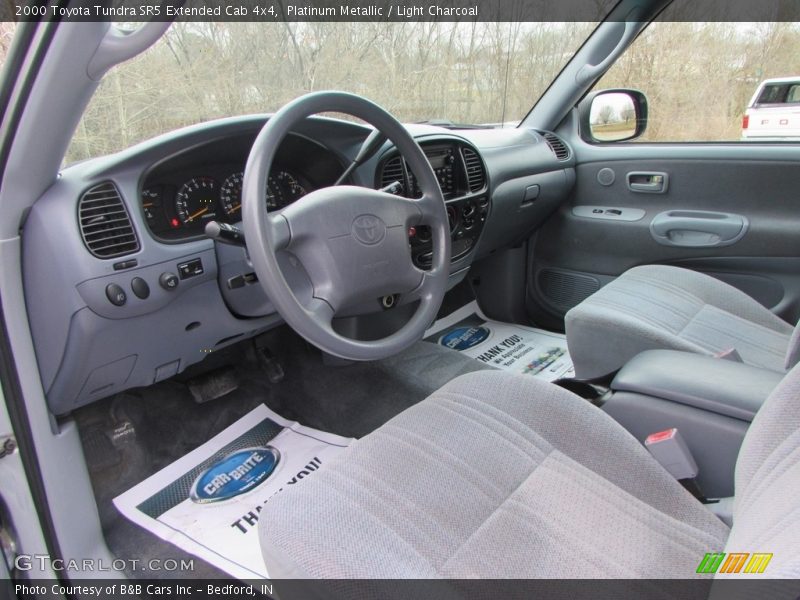 Platinum Metallic / Light Charcoal 2000 Toyota Tundra SR5 Extended Cab 4x4