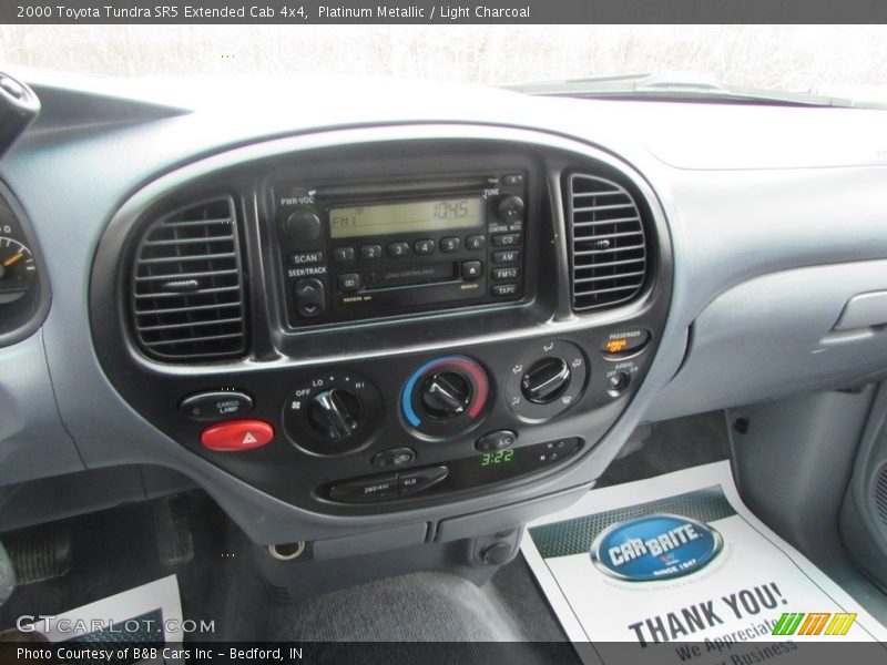 Platinum Metallic / Light Charcoal 2000 Toyota Tundra SR5 Extended Cab 4x4