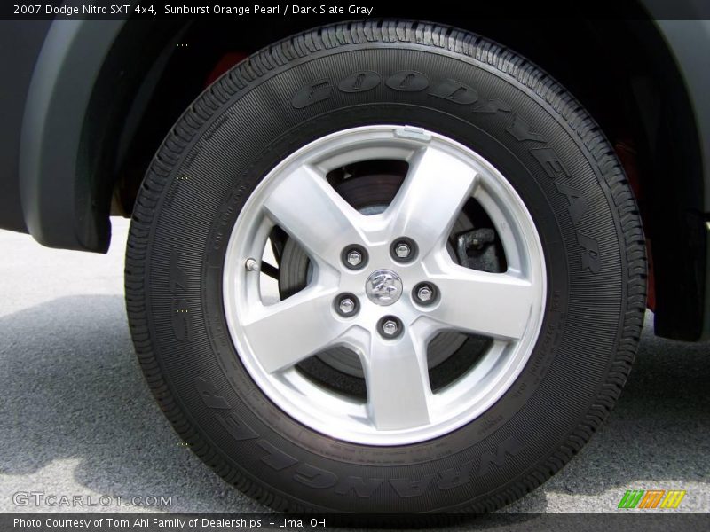 Sunburst Orange Pearl / Dark Slate Gray 2007 Dodge Nitro SXT 4x4