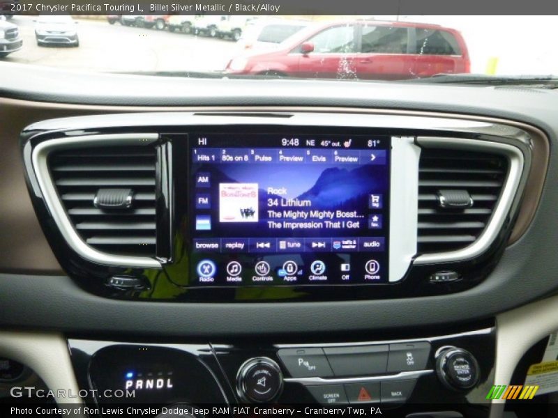 Billet Silver Metallic / Black/Alloy 2017 Chrysler Pacifica Touring L