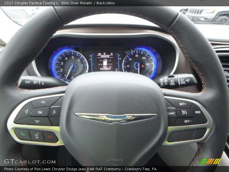 Billet Silver Metallic / Black/Alloy 2017 Chrysler Pacifica Touring L