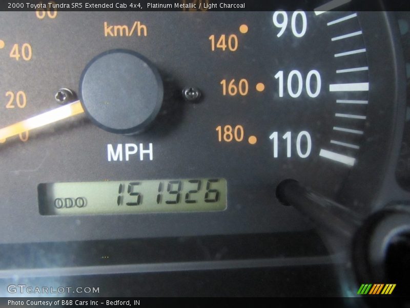 Platinum Metallic / Light Charcoal 2000 Toyota Tundra SR5 Extended Cab 4x4